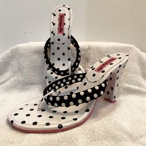 BETSEY JOHNSON polkadot heels sandals